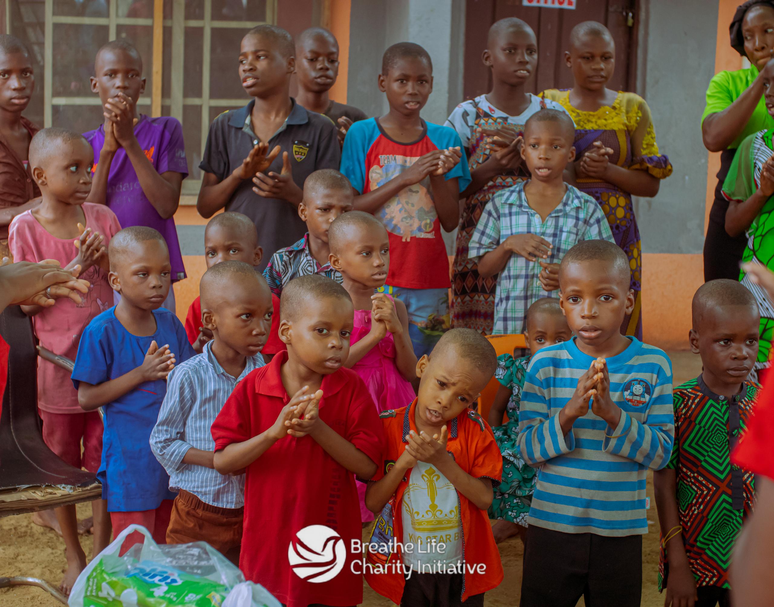 Street Feeding. Port Harcourt, Nigeria September 2024 2